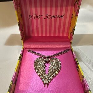 Vintage Betsey Johnson Fly with Me Angel wing heart necklace NWT